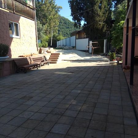 Guesthouse Rihanna New Athos Exterior foto